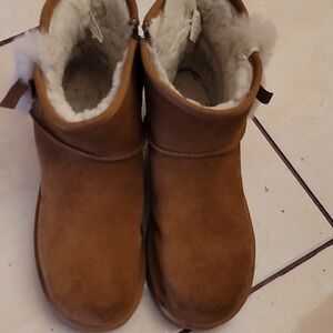 Koolaburra Chestnut Suede Shearling Ankle Booties